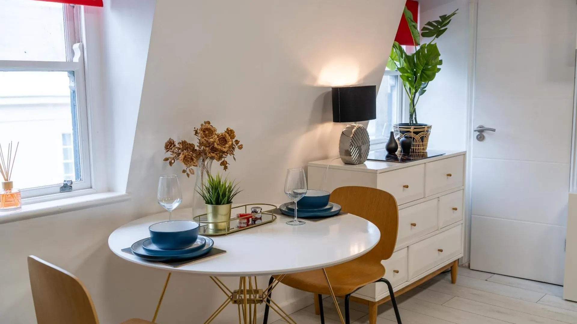 Golden Nest- North Laine Central Hove Apartment